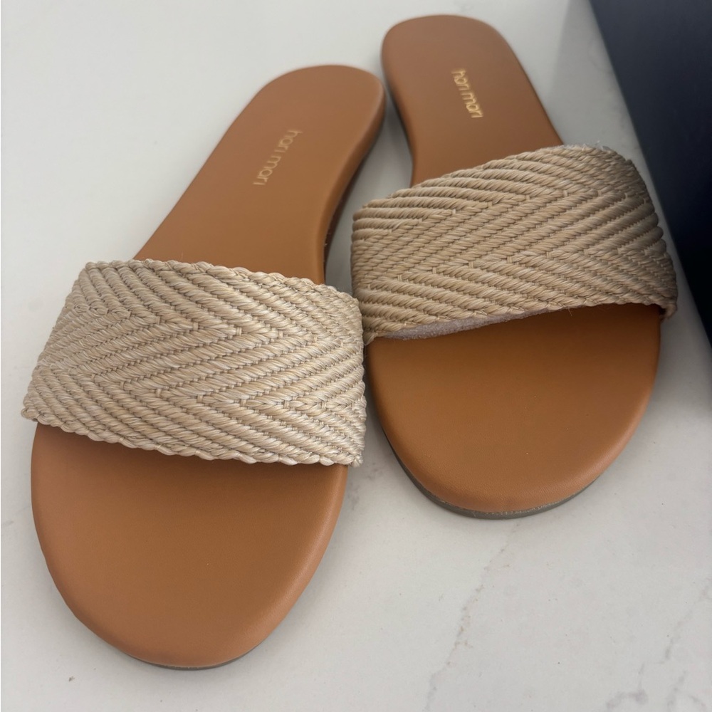 Women's Tan Slide Sandals Size 8